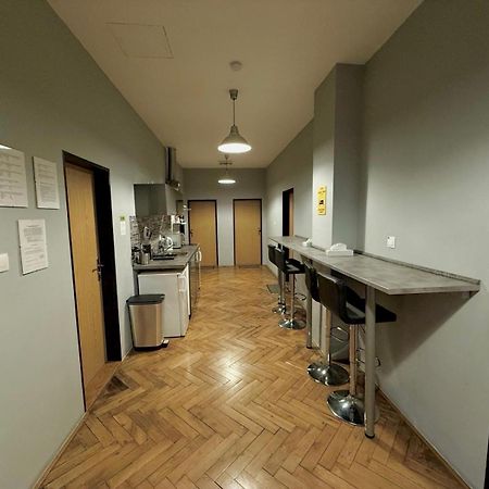 Globe Hostel Prague Adults Only エクステリア 写真