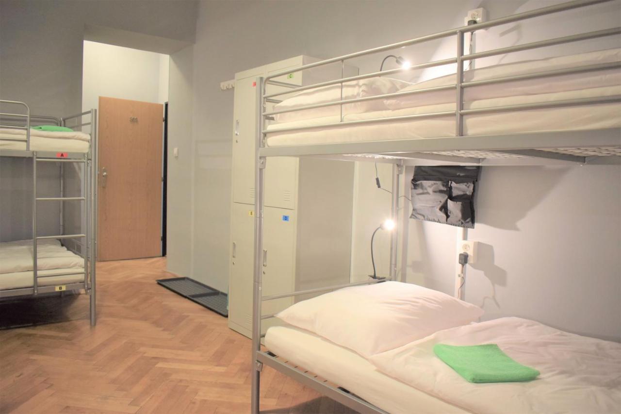 Globe Hostel Prague Adults Only エクステリア 写真