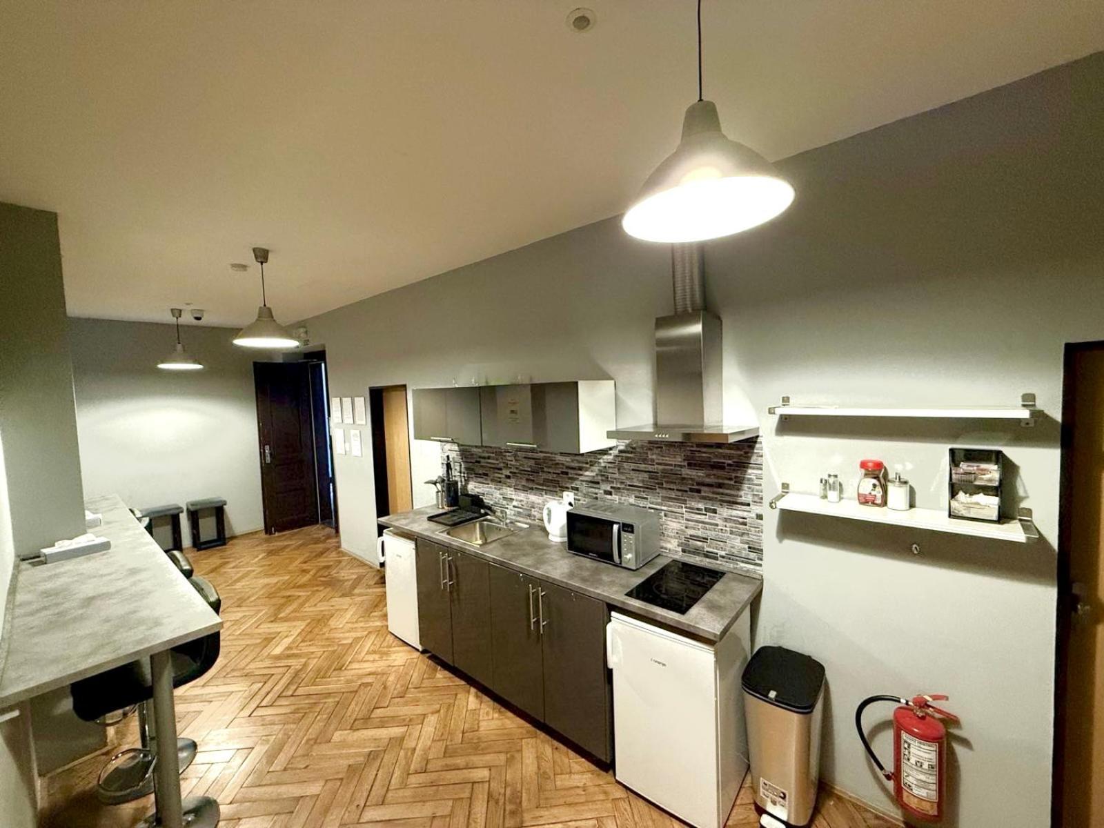 Globe Hostel Prague Adults Only エクステリア 写真